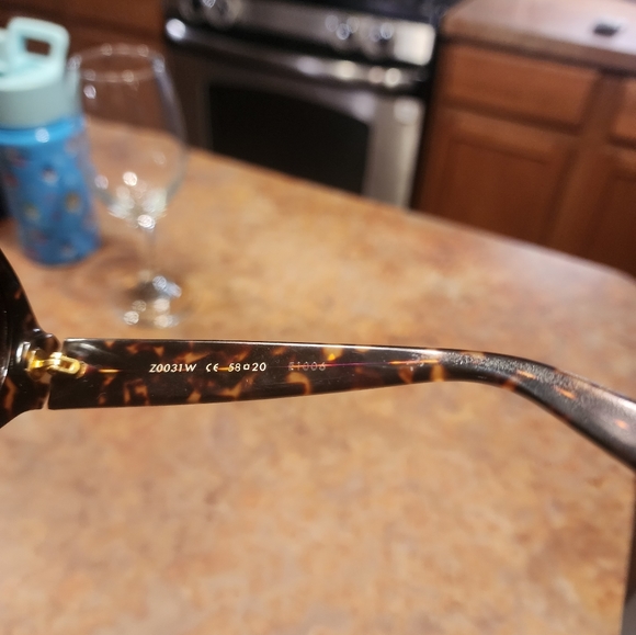 Women's Sunglass LV - Picture 3 of 5